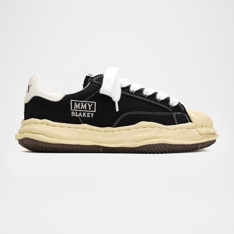 Blakey OG Sole Canvas Low Top Sneaker