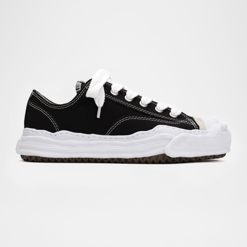 Hank OG Sole Canvas Low Top Sneaker
