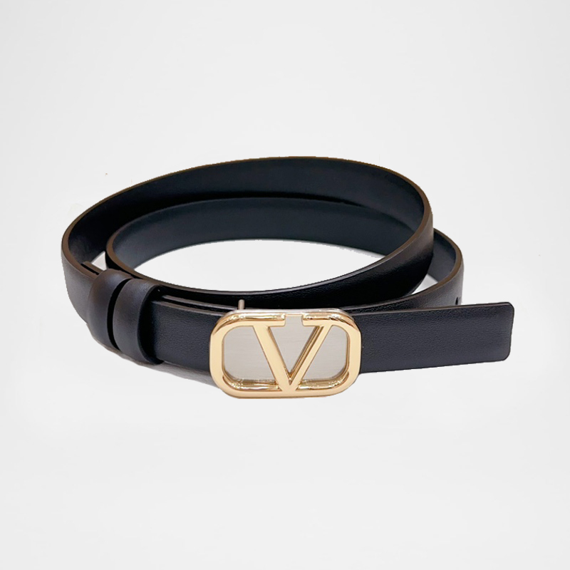 V Logo Leather Belt